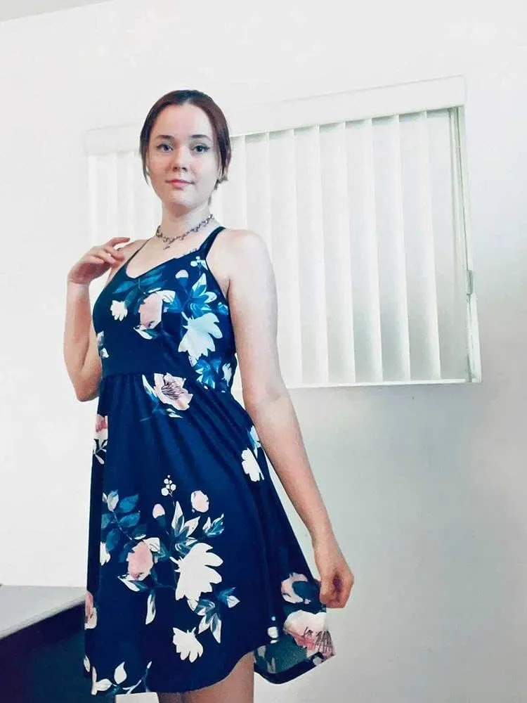 Arach&Cloz Women's V-Neck Spaghetti Strap Sundress Floral Casual Summer Swing Beach Dress with Pockets