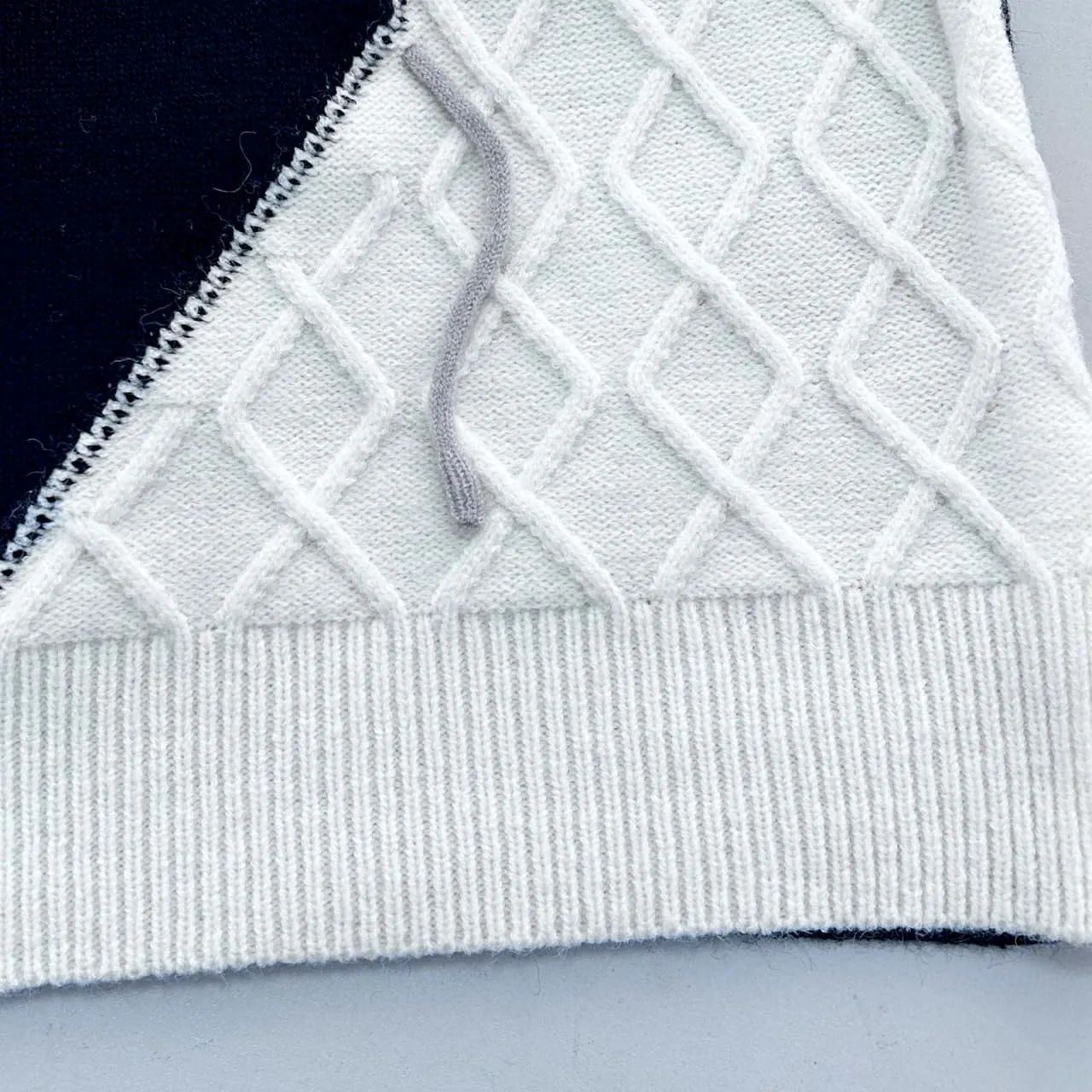 GURUNVANI Patchwork Sweater Mens Colorblock Jumper Cable Knitted Pullover Oversized