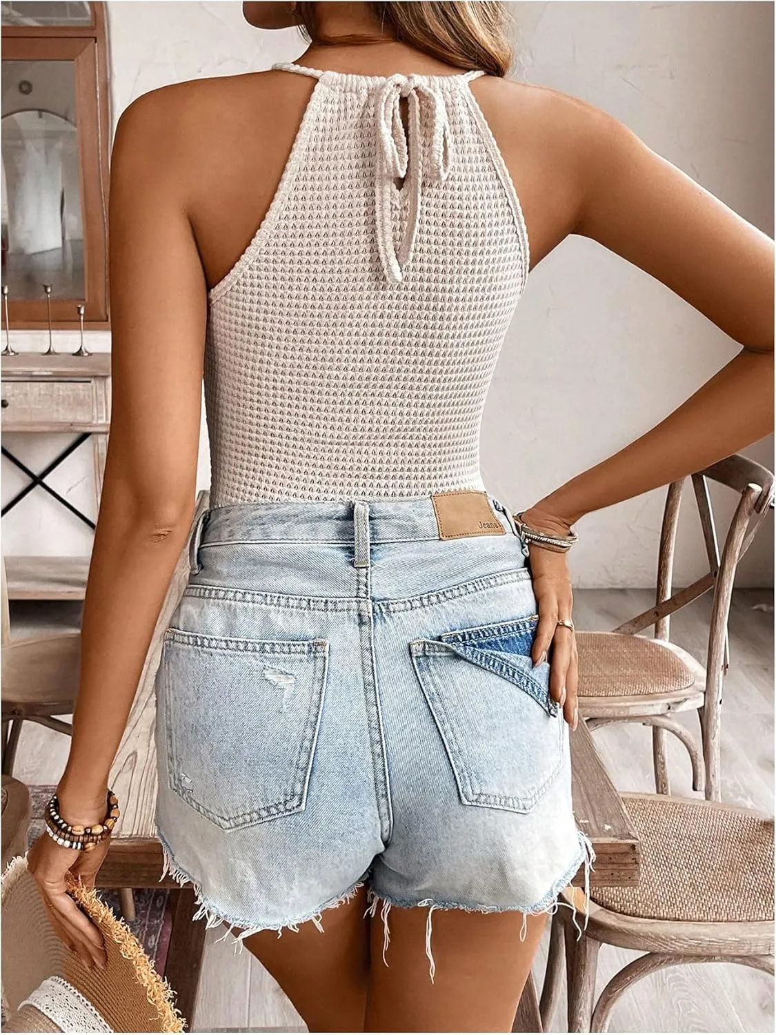 SweatyRocks Women's Eyelet Lace Halter Top Slim Fit Sleeveless Beach Boho Camisole