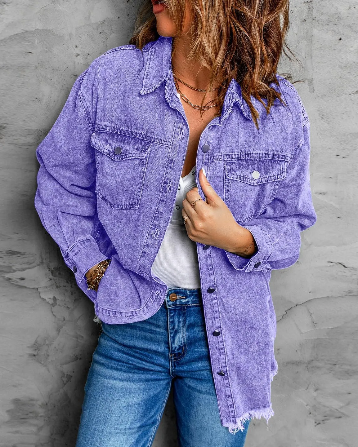 Vetinee Womens Oversized Button Up Frayed Hem Shacket Long Sleeve Pockets Denim Jean Jacket