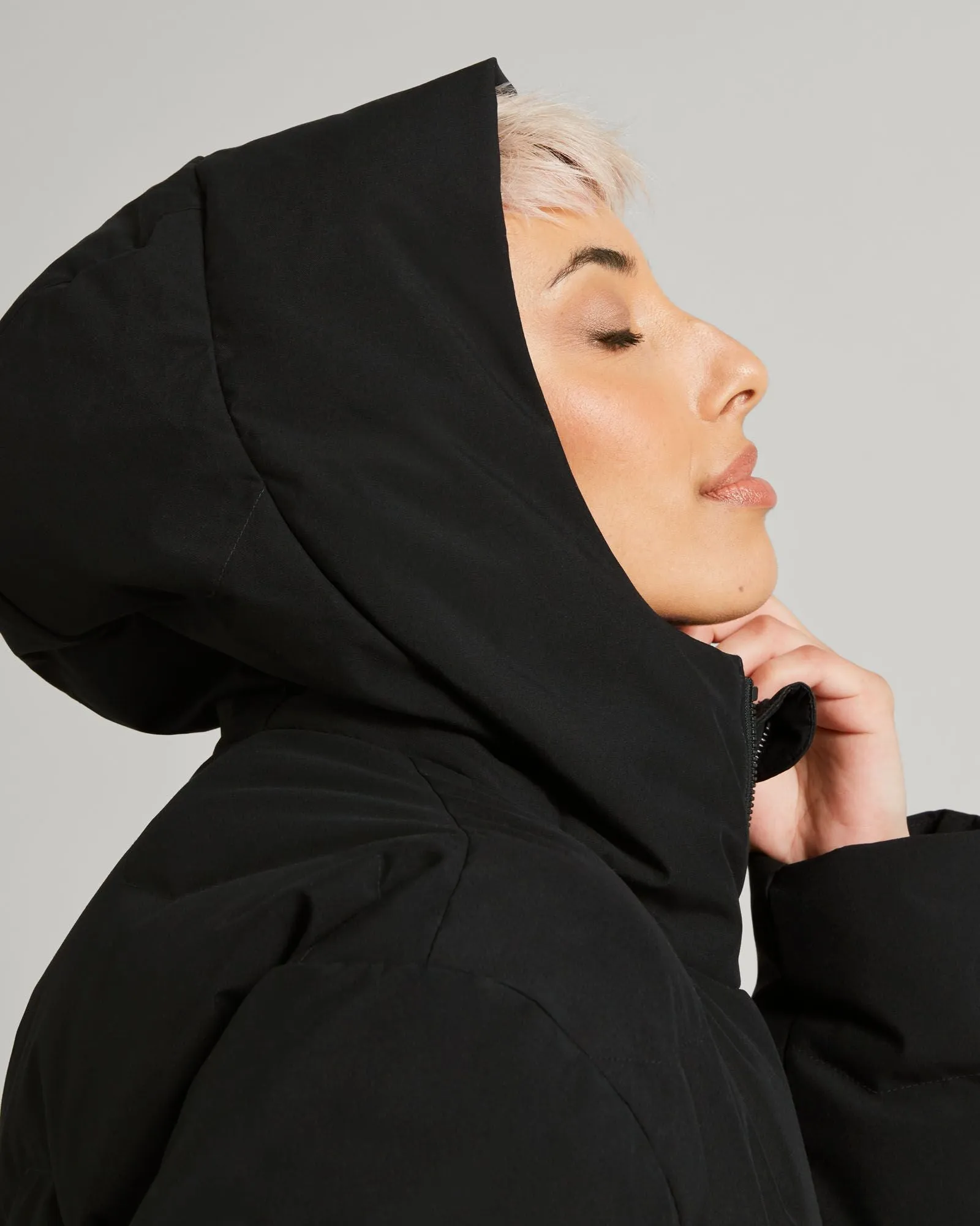 Women's Frisco X Hooded Down Jacket - Black